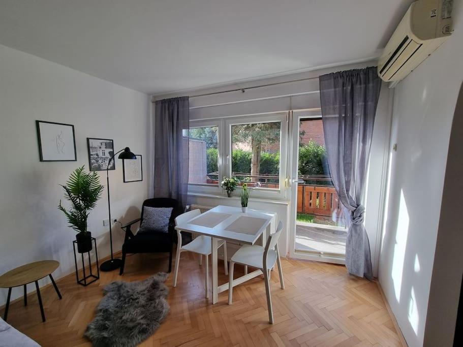 The Rowhouse Apartment Ljubljana - Free Parking Luaran gambar